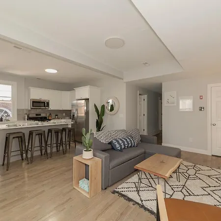 Urban Oasis In Beautiful East Rock Free Parking Yale Adjasent Apartment New Haven Exterior photo