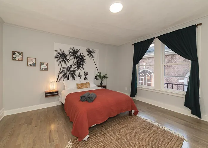 Urban Oasis In Beautiful East Rock Free Parking Yale Adjasent